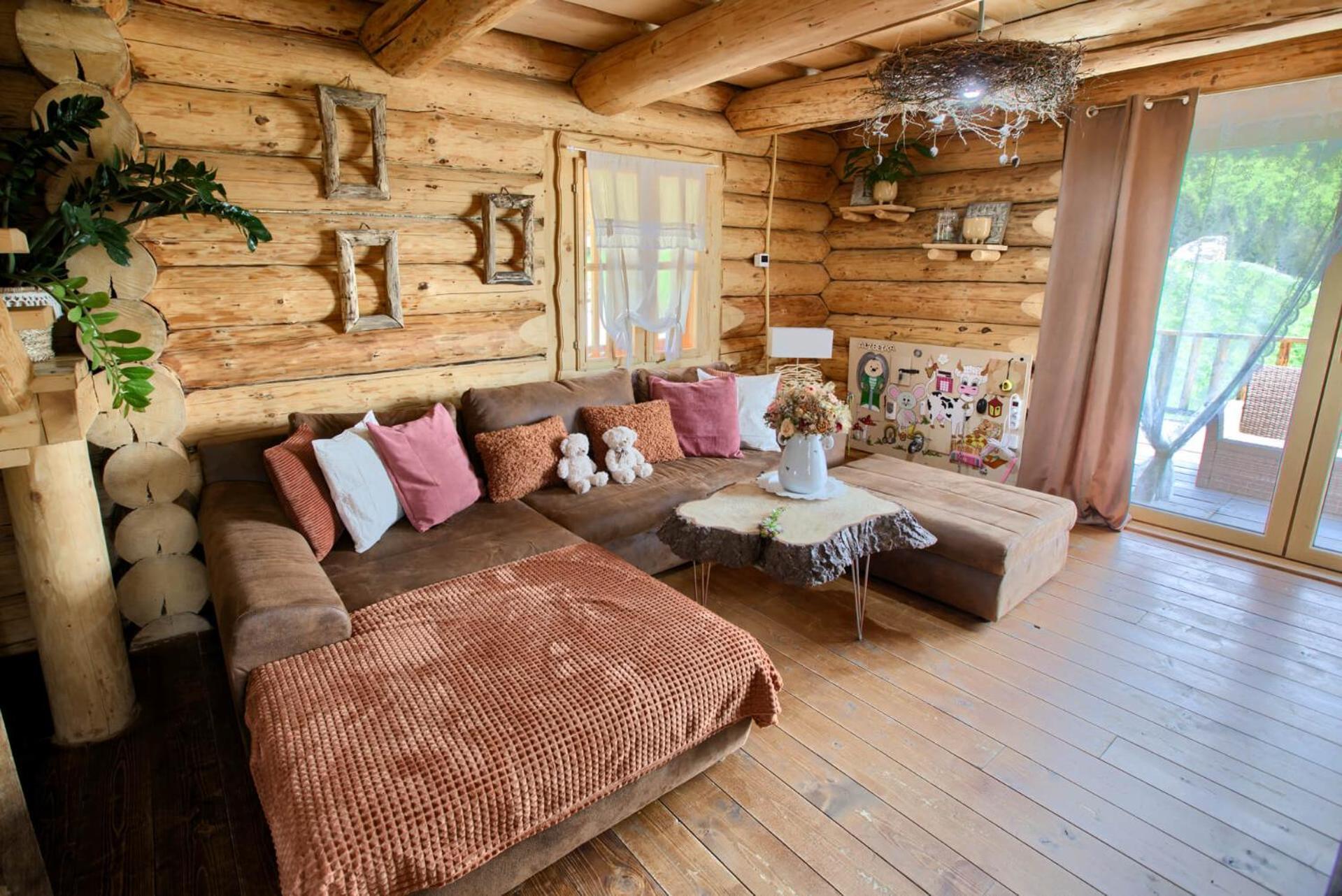 Penzion Zbojnicky Halas Tisovec エクステリア 写真